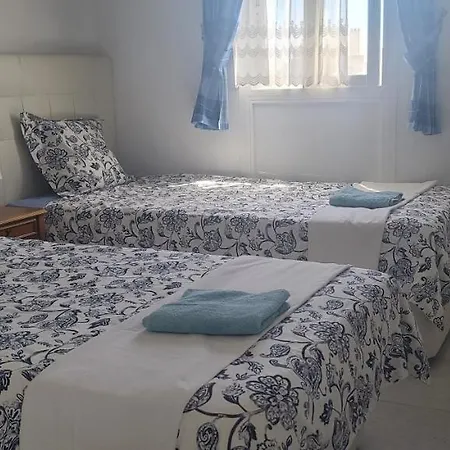 Acuario Shared Flat Piso Compartido Est Partage الشقة مشتركة *